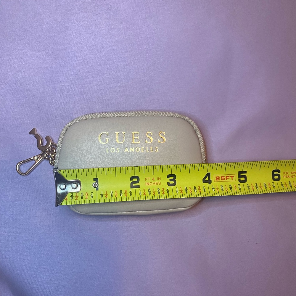 Guess tan and gold coin purse - Picture 4 of 7